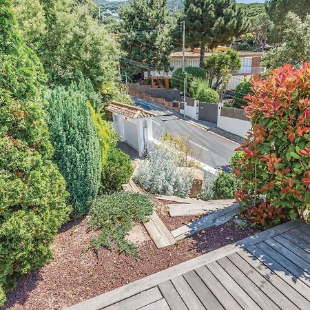Nice Home In Cabrils With House A Mountain View Exterior photo